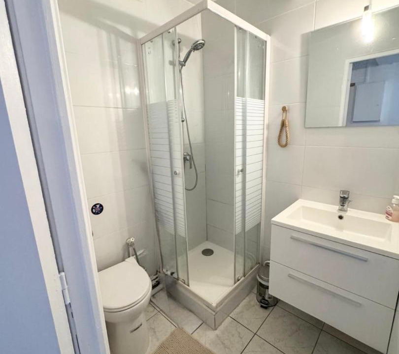 Photo of Bathroom in Pere Lachaise