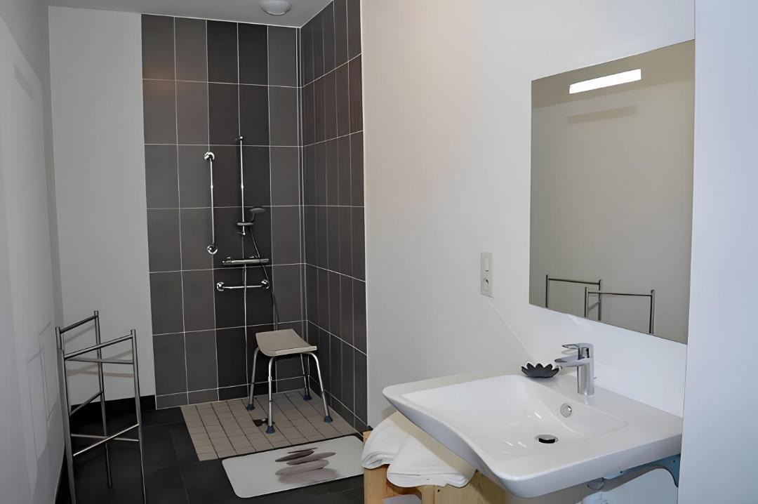 Photo of Bathroom in Saint-Epain