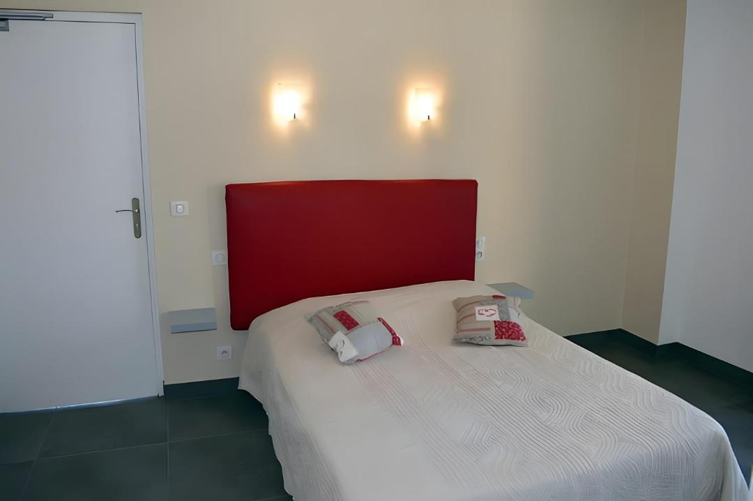 Photo of Others in Saint-Epain