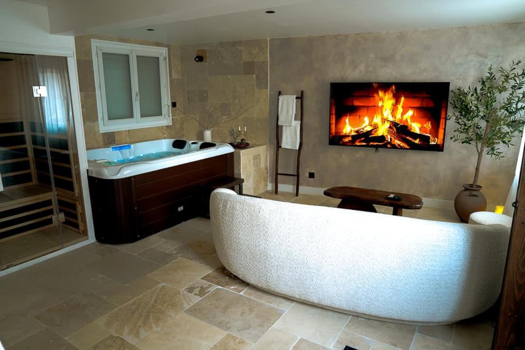 Photo of Bathroom in Laigneville