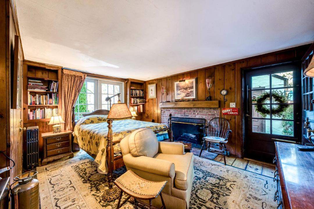 Photo of Bedroom in Norwalk