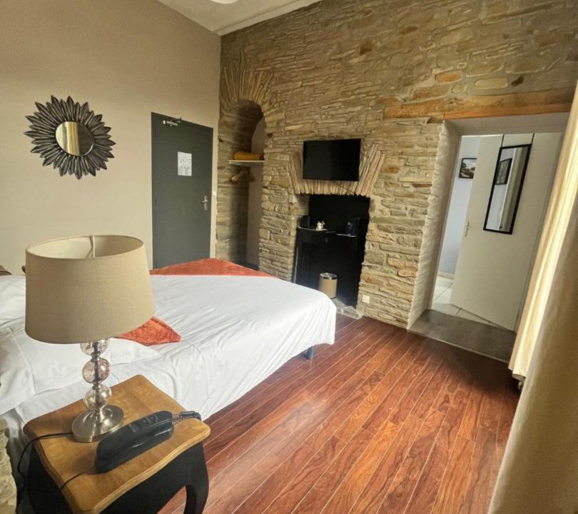 Photo of Others in Redon