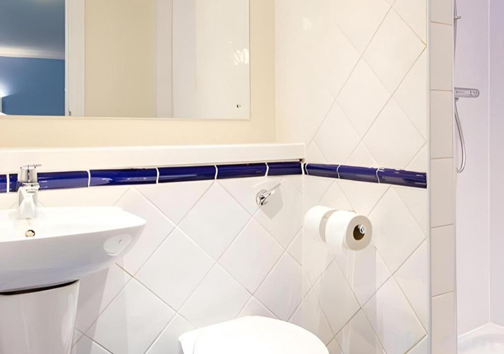 Photo of Bathroom in Sheldon