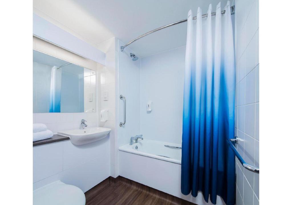 Photo of Bathroom in Leatherhead