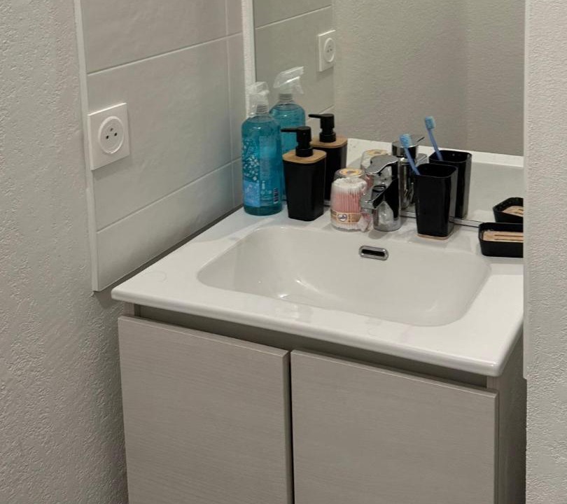 Photo of Bathroom in Beynost