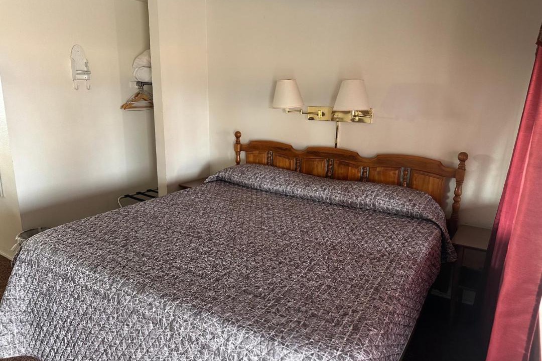 Photo of Bedroom in Alturas