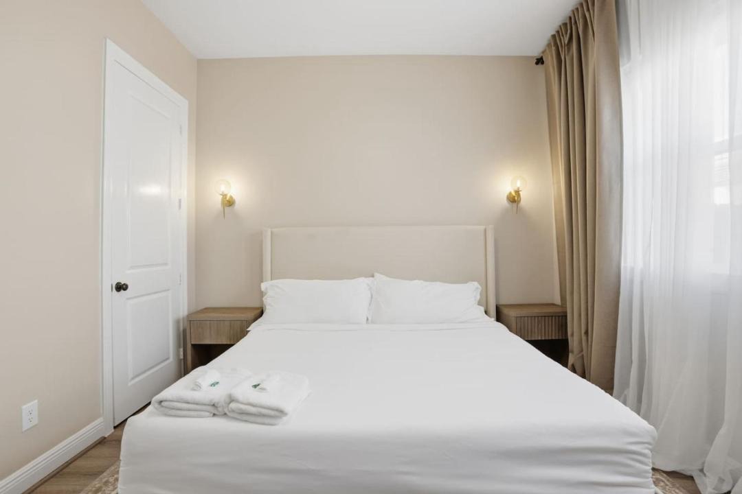 Photo of Bedroom in Greater Fondren Southwest