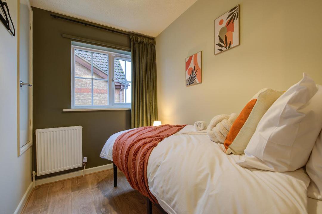 Photo of Others in Bourne