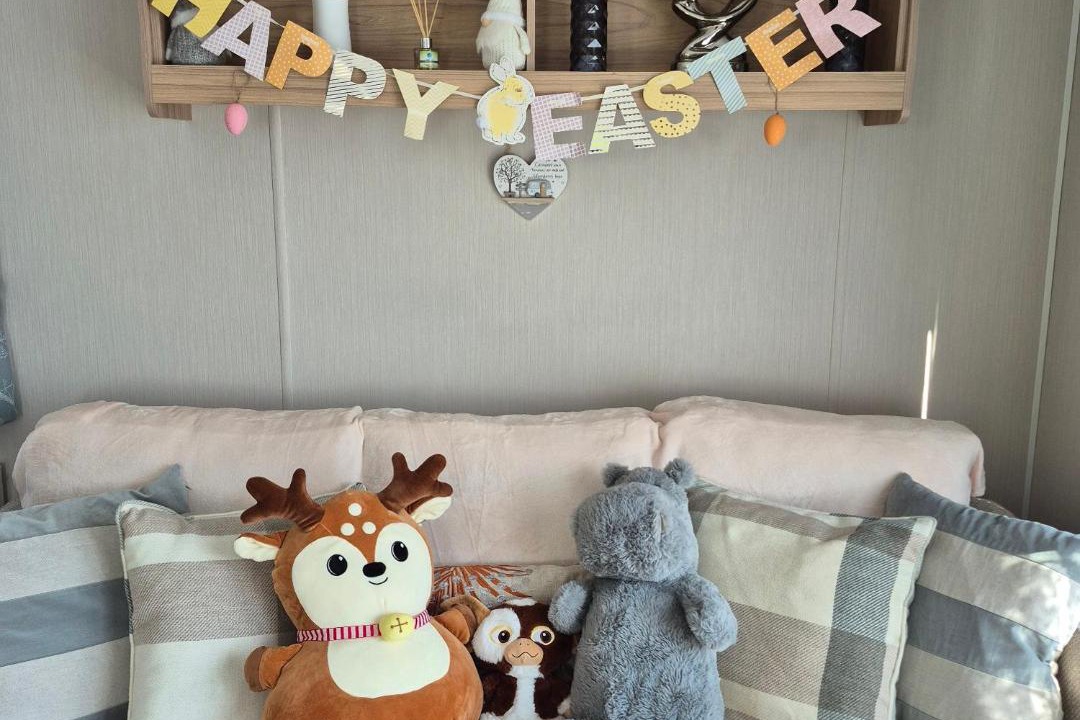 Photo of Others in Cayton Bay