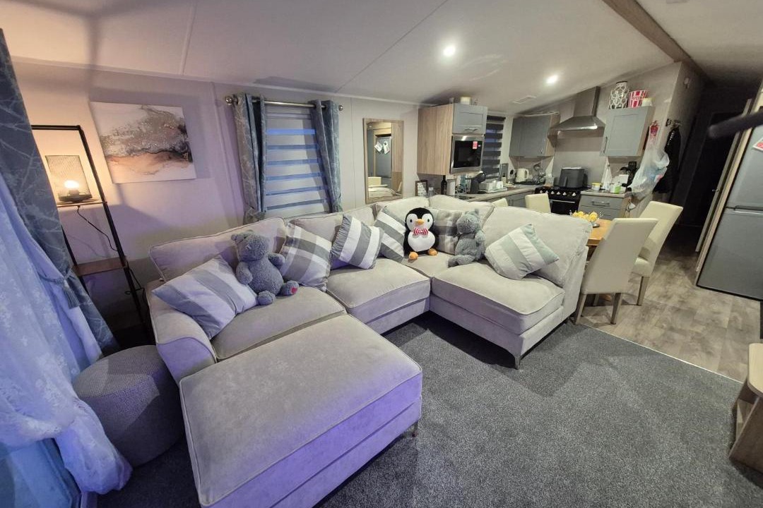 Photo of Others in Cayton Bay