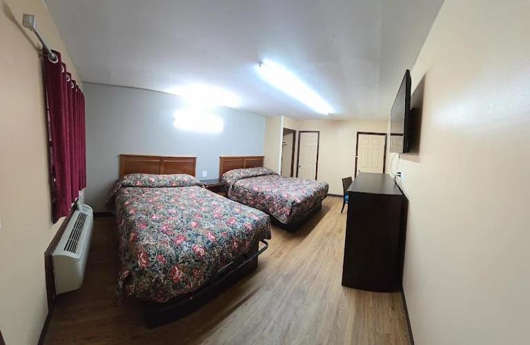 Photo of Bedroom in Ozark