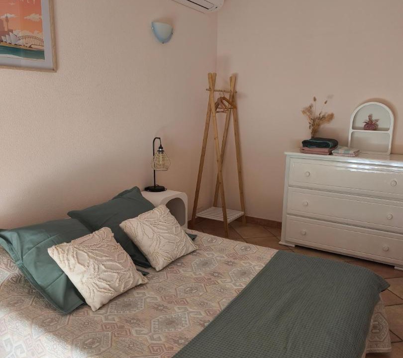 Photo of Others in Millas