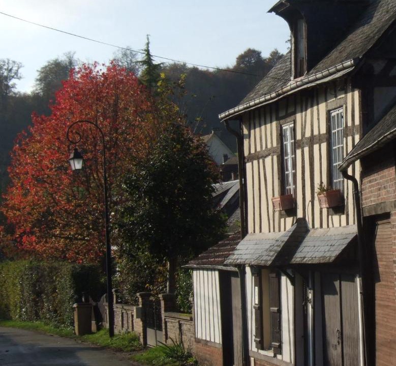 Photo of Buildings in Lyons-la-Foret