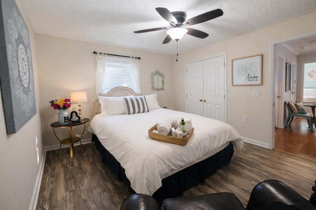 Photo of Bedroom in Pine Forest