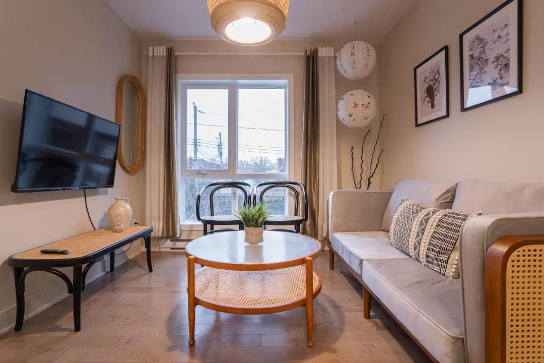 Photo of Others in Cote-Des-Neiges—Notre-Dame-De-Grace