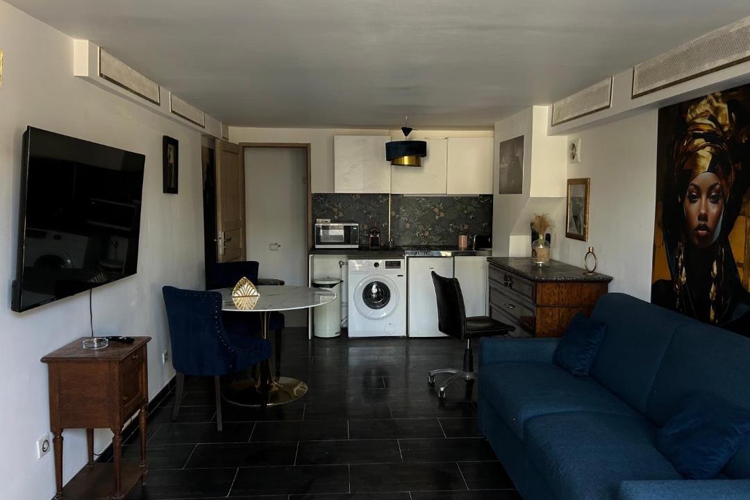 Photo of Others in Neuilly-sur-Marne