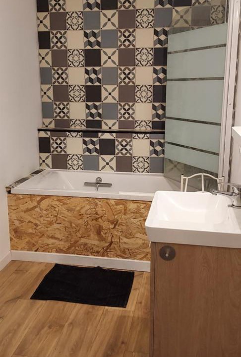 Photo of Others in Bethune