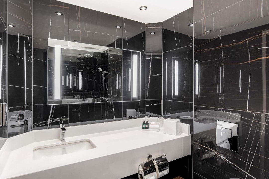 Photo of Others in Gatwick