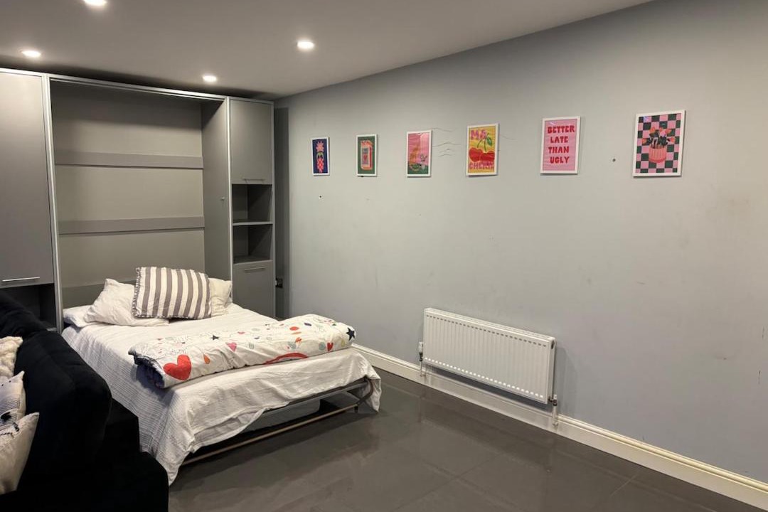 Photo of Bedroom in Winewall