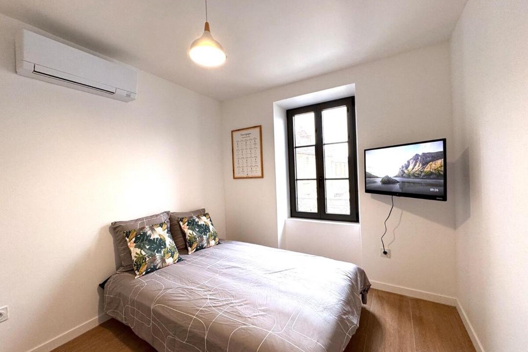Photo of Bedroom in Avon
