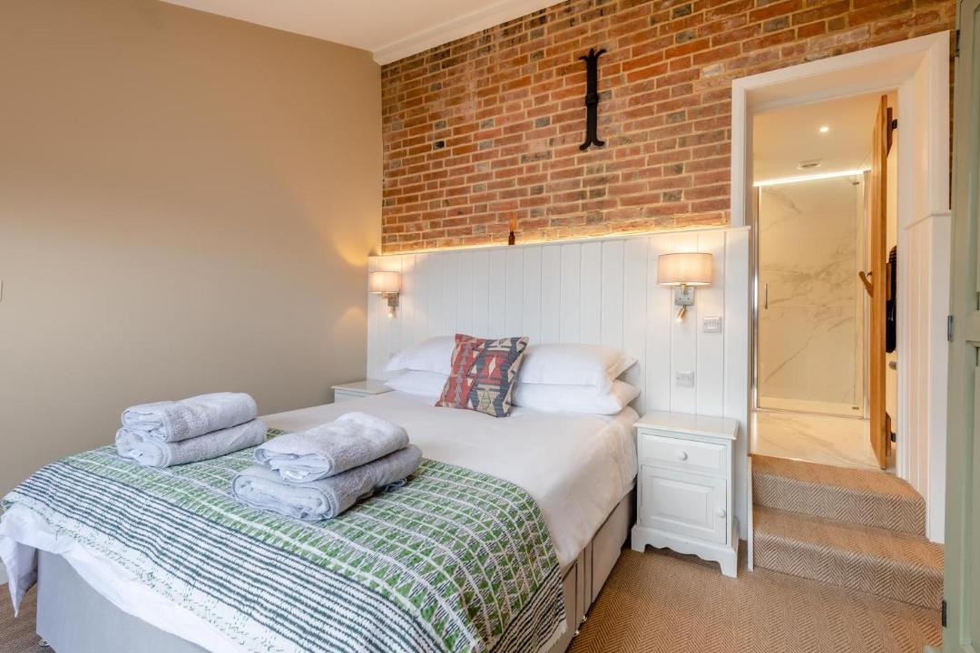 Photo of Others in Peasmarsh