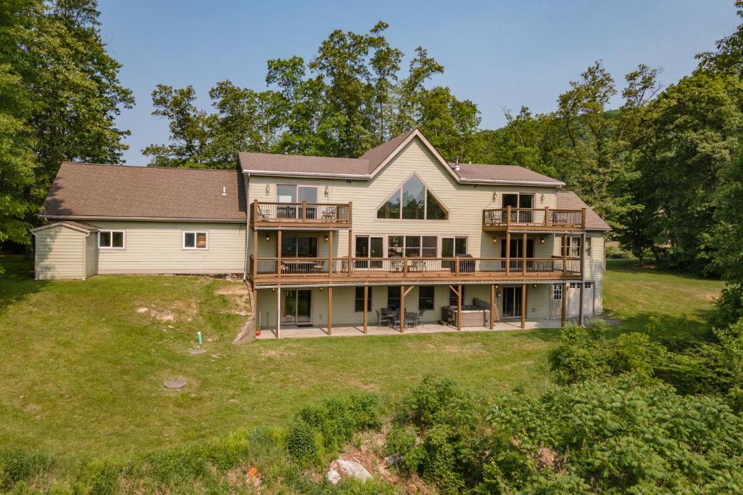 Photo of Others in Friendsville