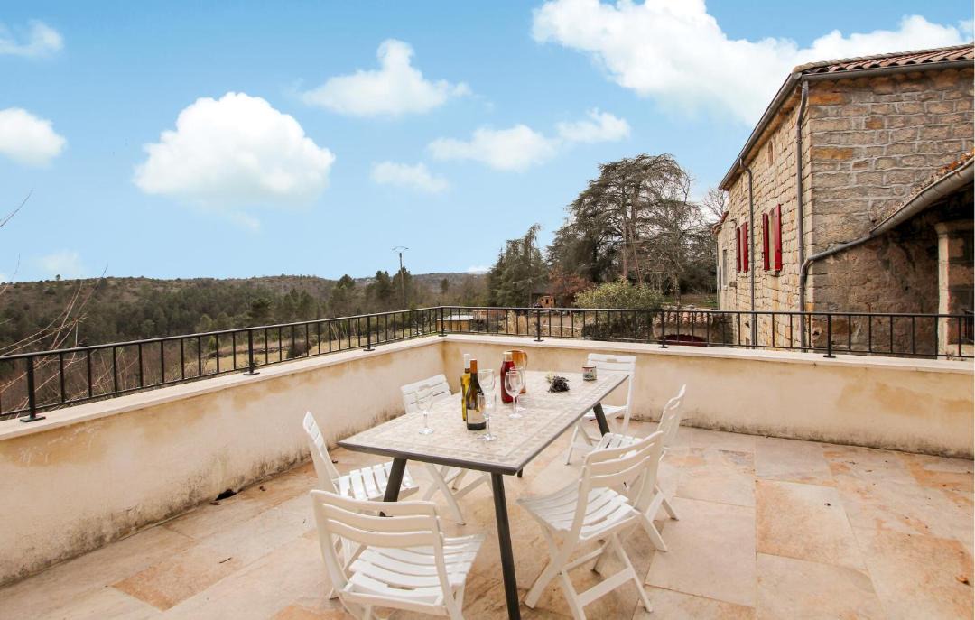 Photo of Patio Balcony in Lablachere
