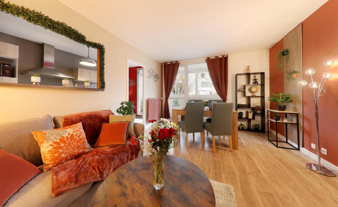 Photo of Livingroom in Royallieu Pompidou