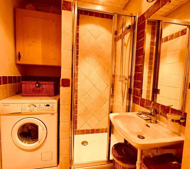 Photo of Bathroom in Noes