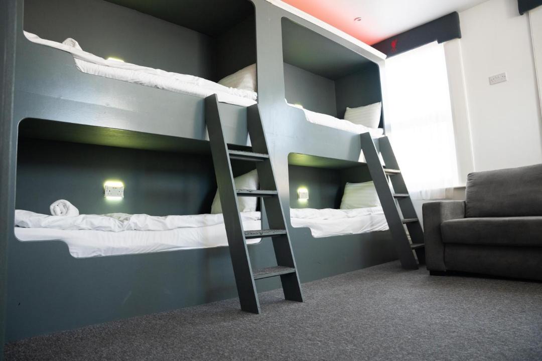 Photo of Others in Everton