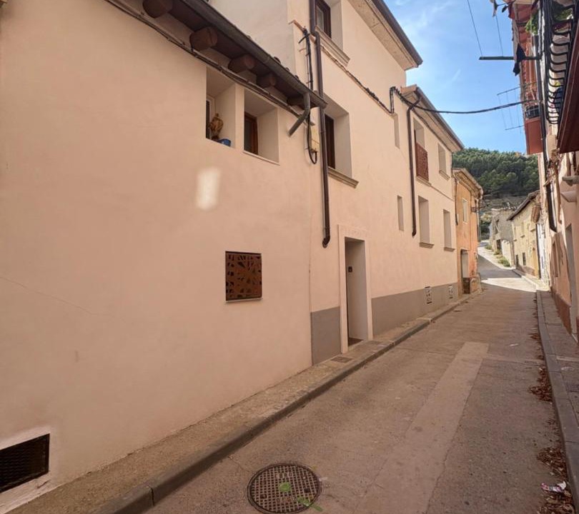 Photo of Buildings in Ayerbe
