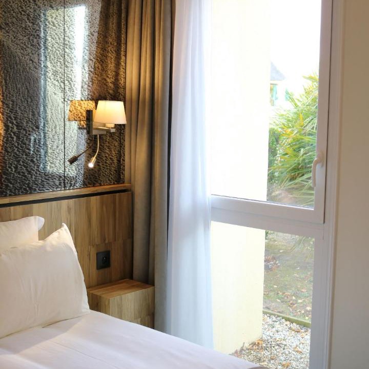 Photo of Others in Beauvoir