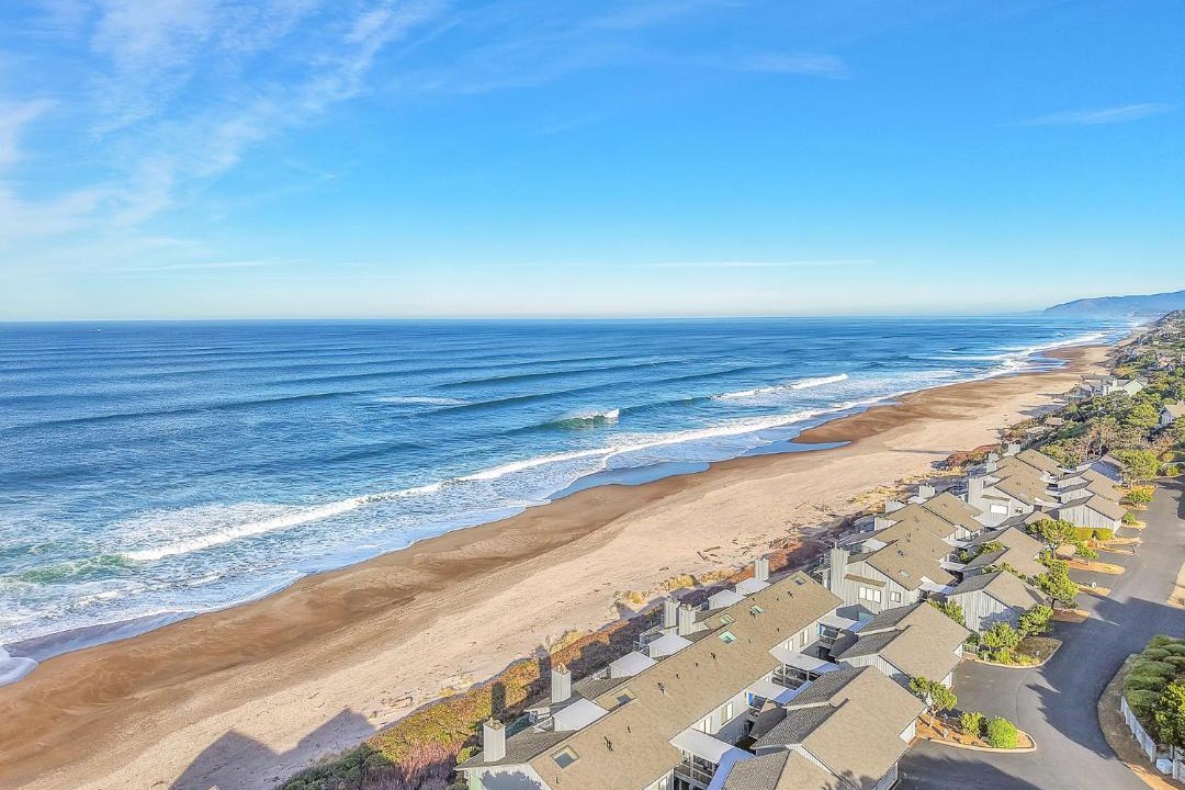 Photo of Others in Lincoln Beach