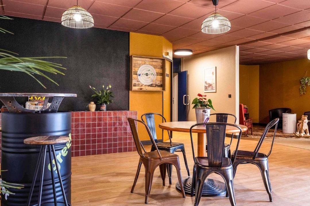 Photo of Others in Saix