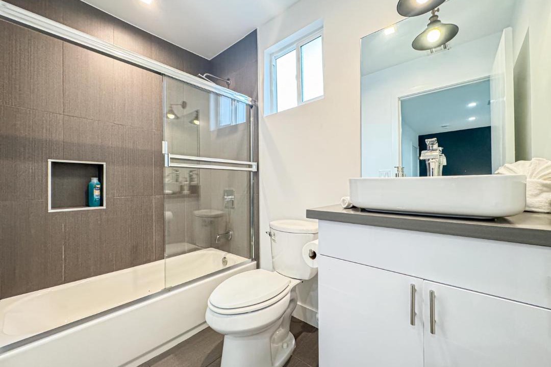 Photo of Bathroom in View Park-Windsor Hills