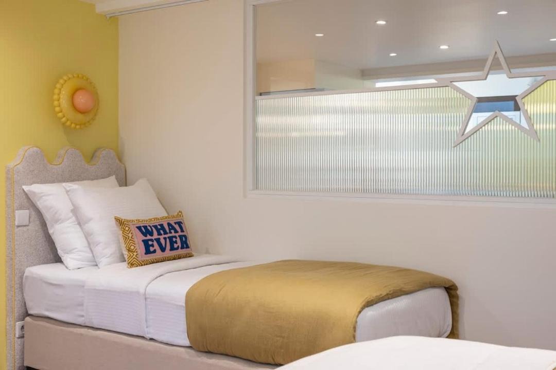 Photo of Bedroom in Prince–Marmottan