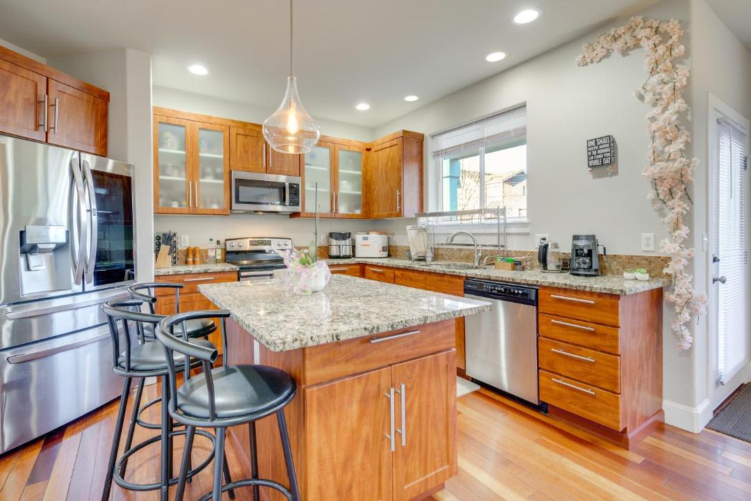 Photo of Kitchen in Paine Field-Lake Stickney