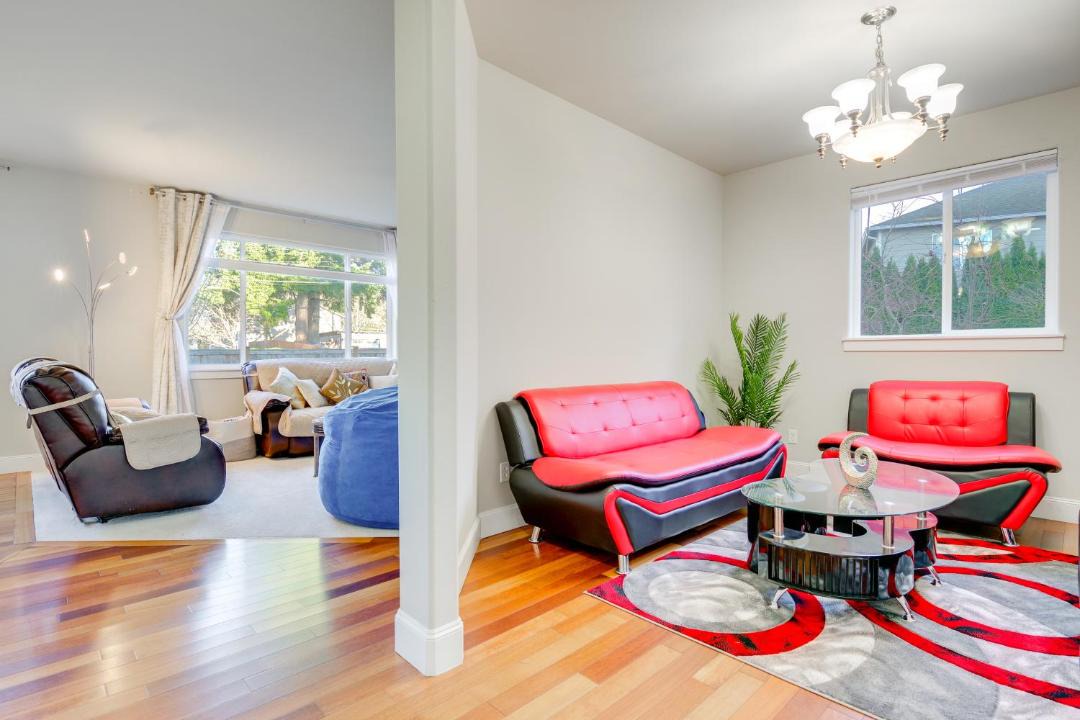 Photo of Livingroom in Paine Field-Lake Stickney