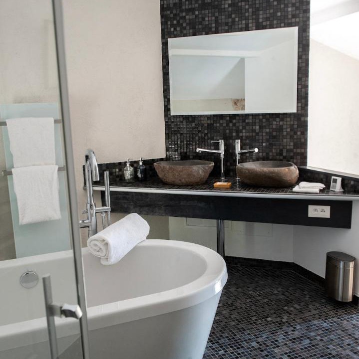 Photo of Others in Ales