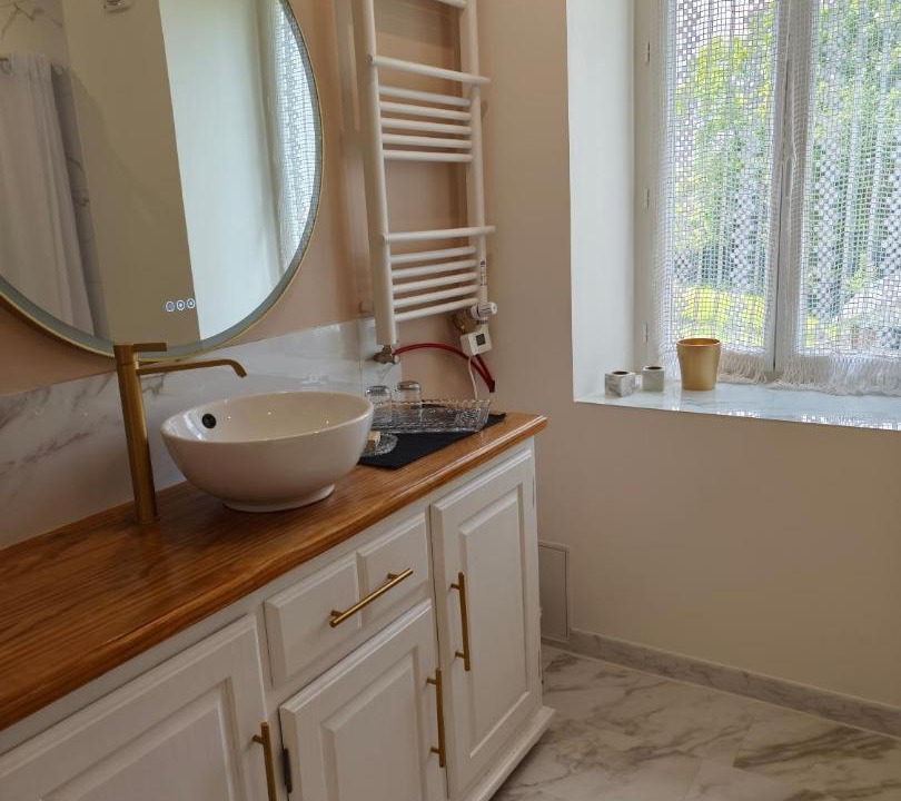 Photo of Bathroom in Rieupeyroux