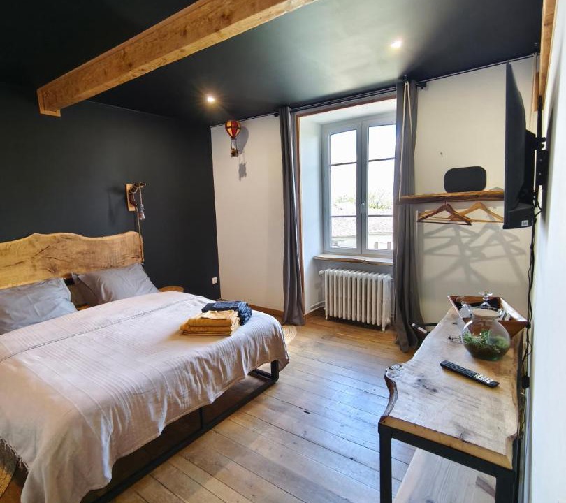 Photo of Bedroom in Rieupeyroux