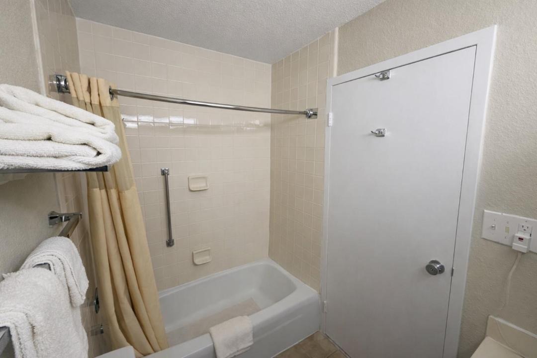 Photo of Bathroom in Sidney