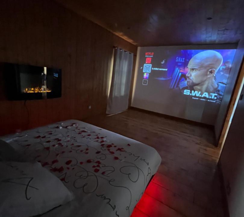 Photo of Bedroom in Colomby