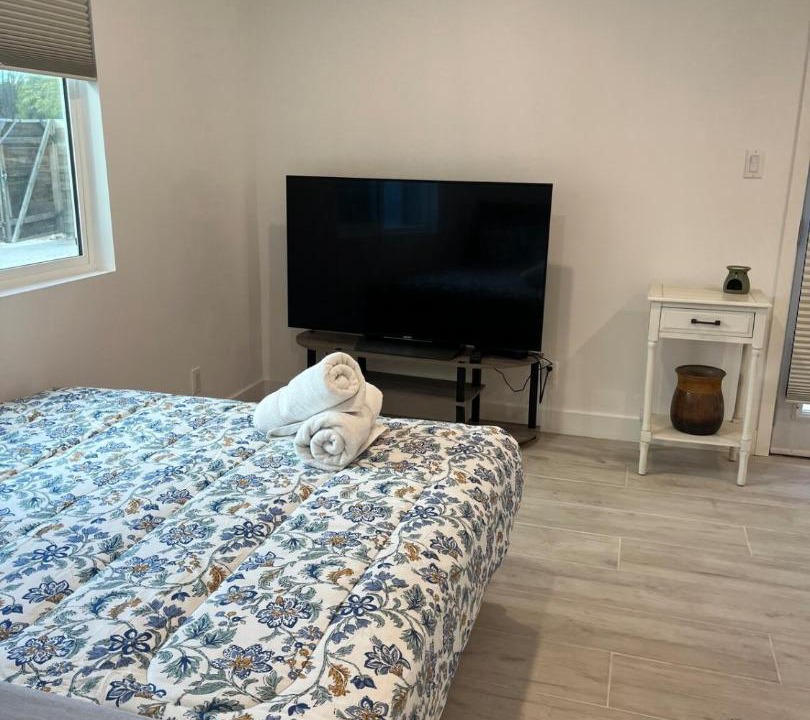 Photo of Bedroom in Woodland Hills