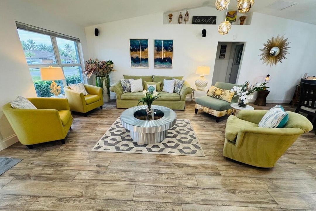 Photo of Livingroom in Golden Gate