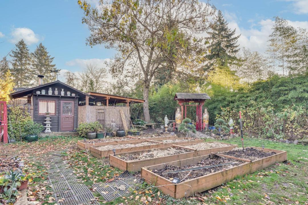 Photo of Others in Cully