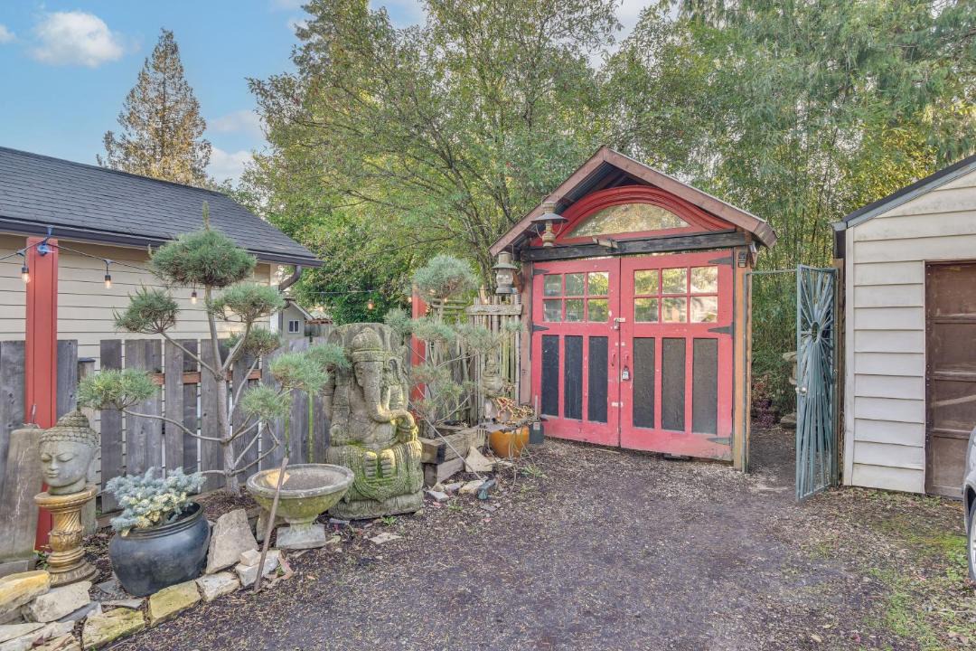 Photo of Others in Cully