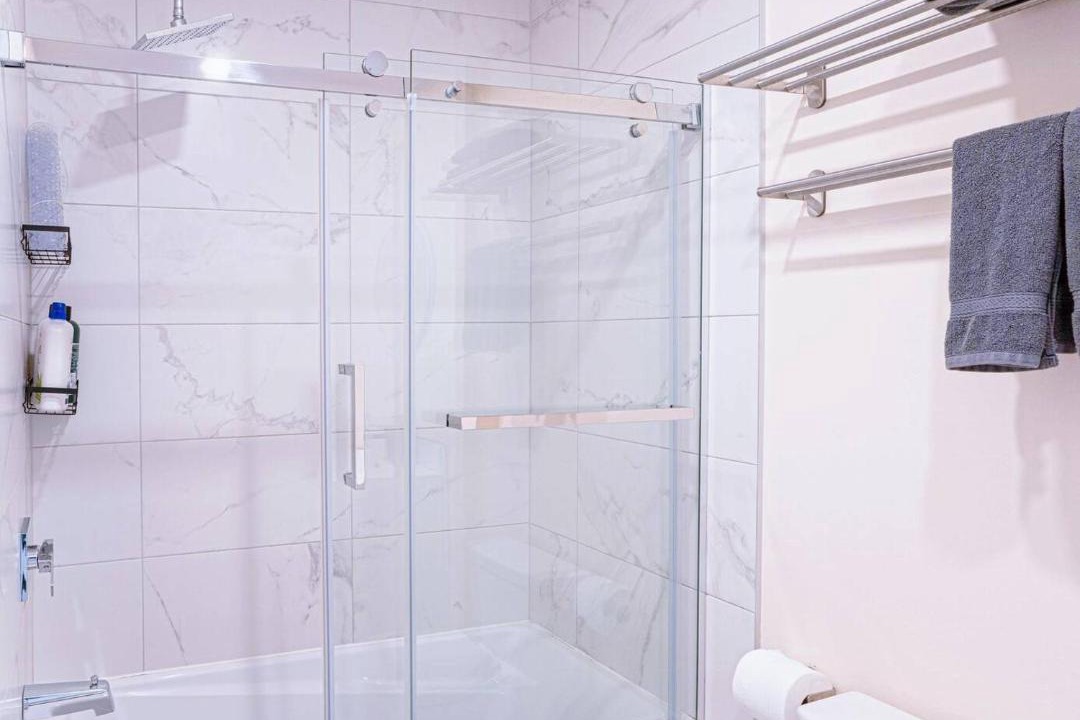 Photo of Bathroom in Cote-Des-Neiges—Notre-Dame-De-Grace