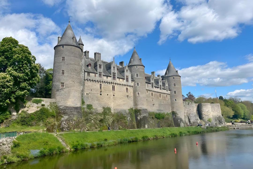 Photo of Others in La Croix-Hellean