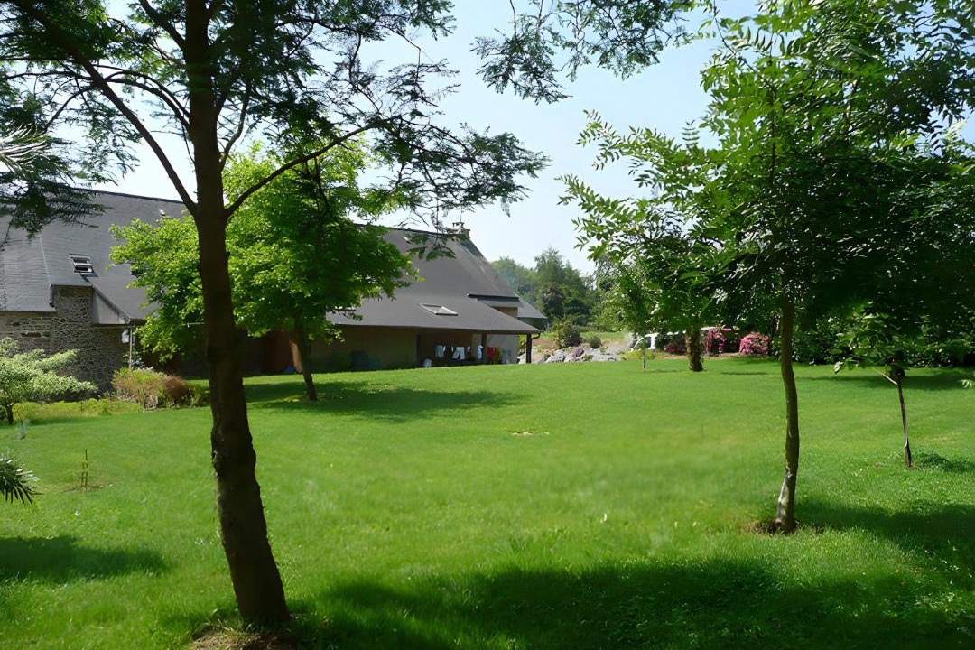 Photo of Others in La Croix-Hellean